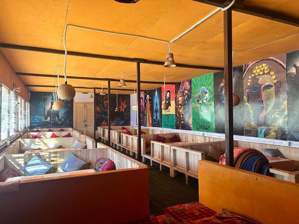 Lord Shiva Dimension Hotel Tosh Bagian luar foto