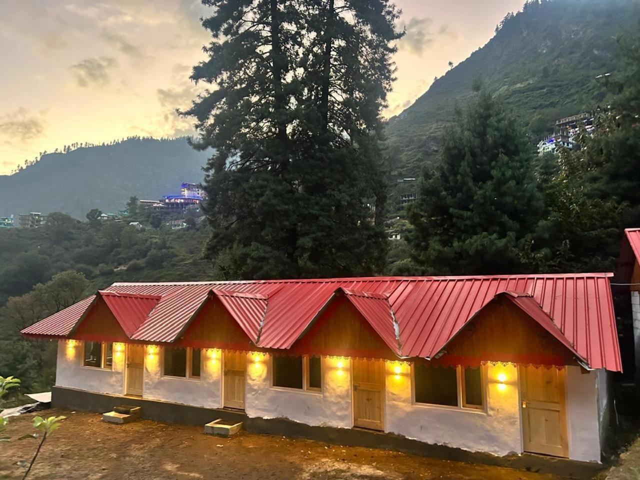Lord Shiva Dimension Hotel Tosh Bagian luar foto