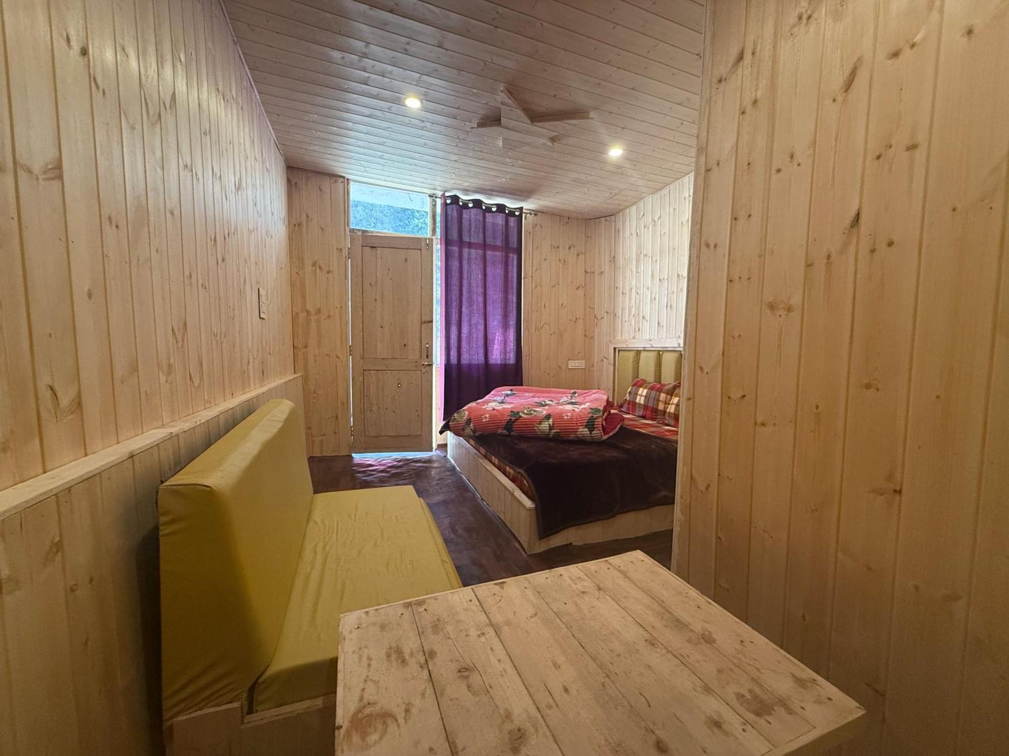 Lord Shiva Dimension Hotel Tosh Bagian luar foto