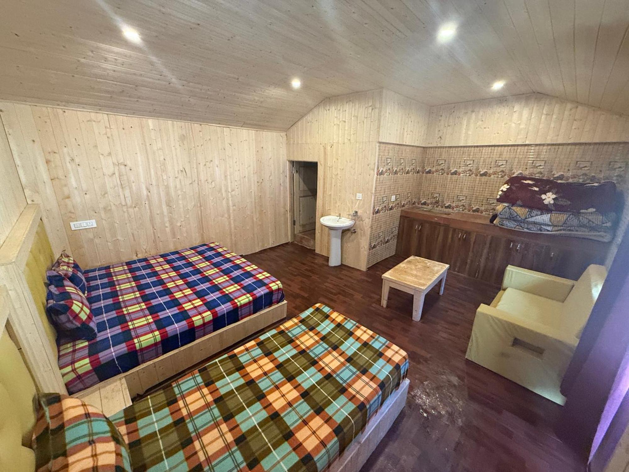 Lord Shiva Dimension Hotel Tosh Bagian luar foto