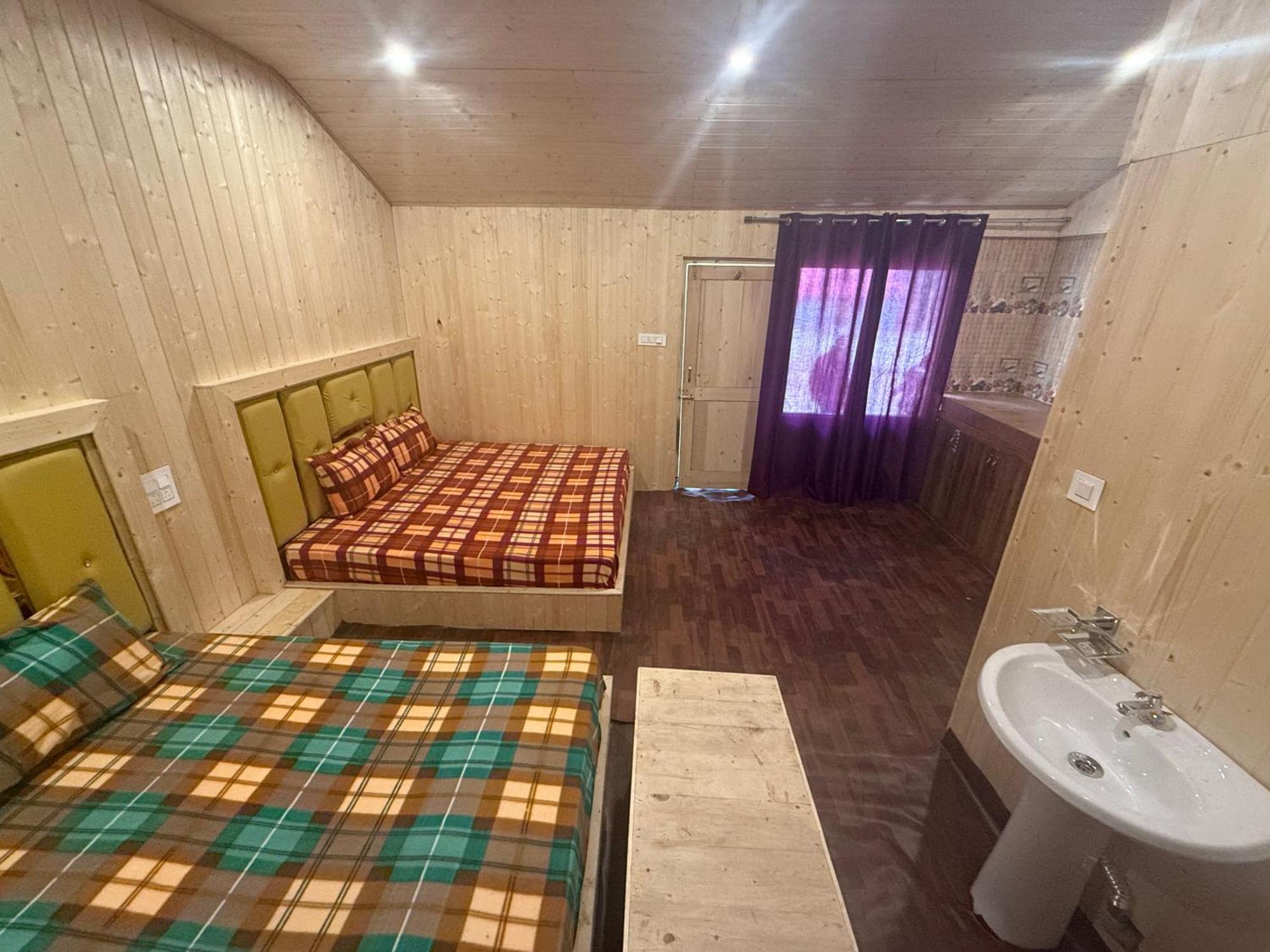 Lord Shiva Dimension Hotel Tosh Bagian luar foto